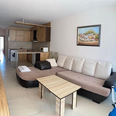 Grand Kamelia Apartments ساني بيتش المظهر الخارجي الصورة