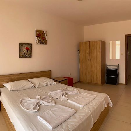 Grand Kamelia Apartments ساني بيتش المظهر الخارجي الصورة