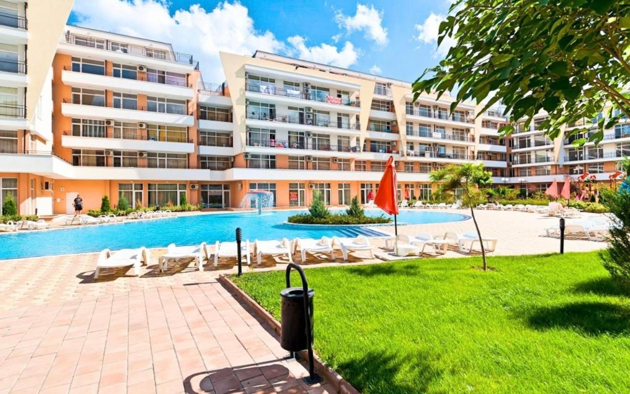 Grand Kamelia Apartments ساني بيتش المظهر الخارجي الصورة
